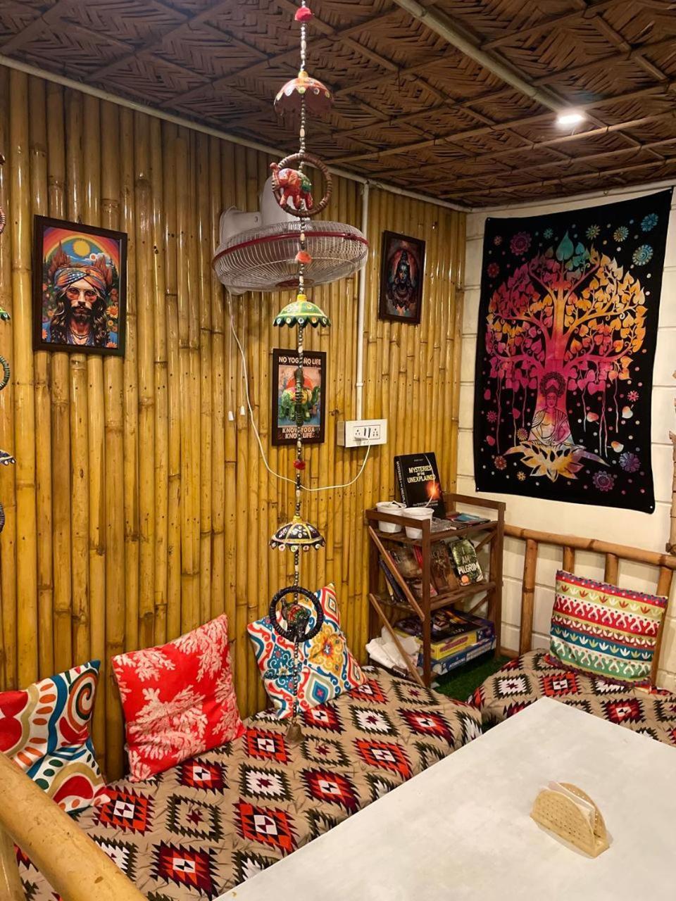 Baba'S Rishikesh Albergue Exterior foto